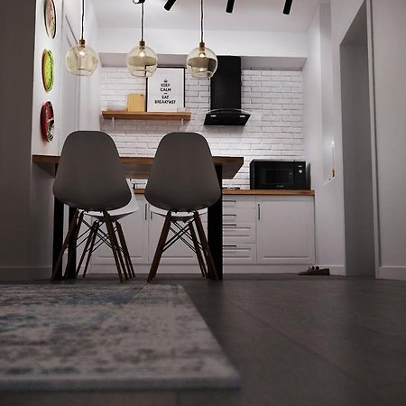 Green Studio Apartment Tashkent Bagian luar foto